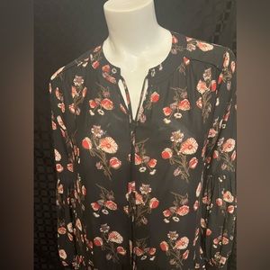 Falls Creek Women's Top Size Large Black Floral